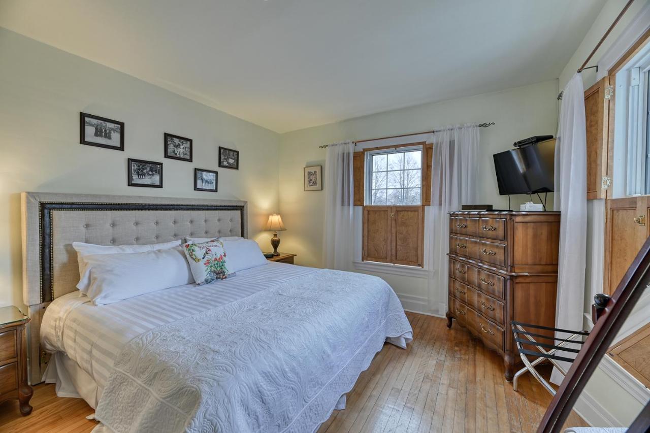 Bed & Breakfast La Maison Collins 4*